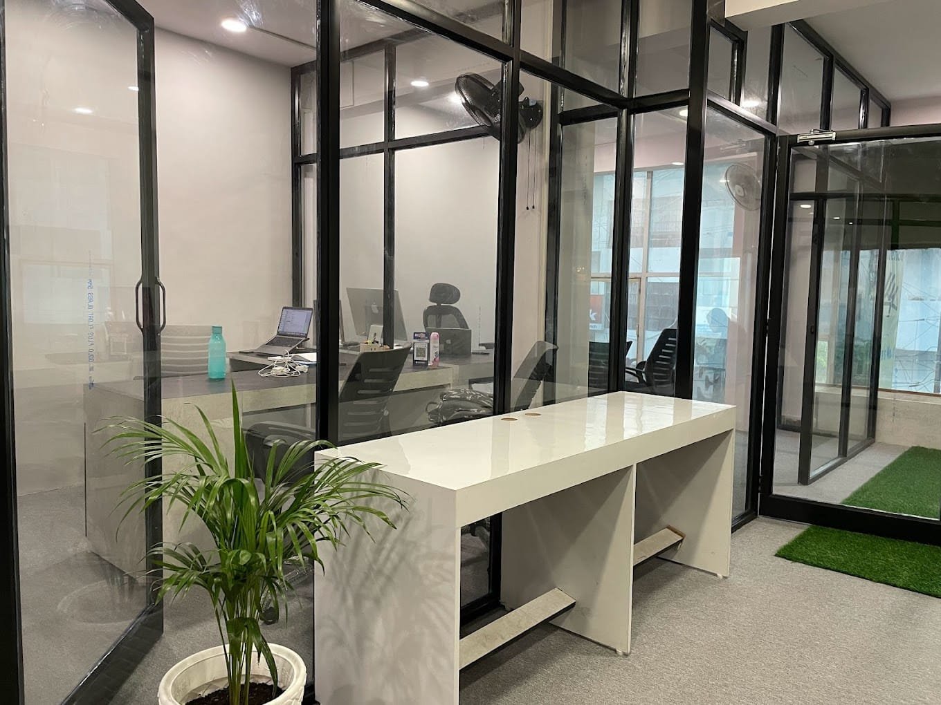 Yuvau office interior and collaborative workspace
